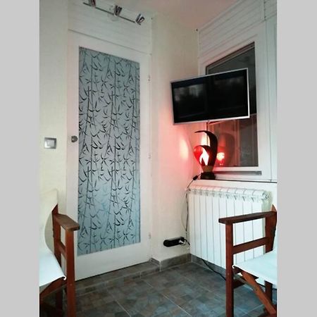 Oasis Felix Apartment Belgrad Exteriör bild