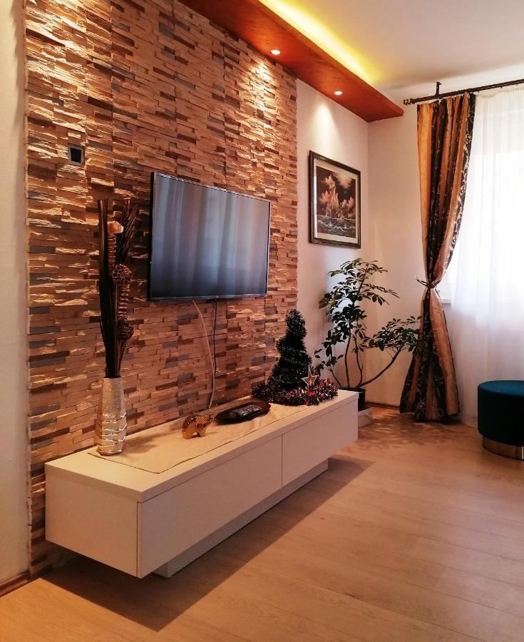 Oasis Felix Apartment Belgrad Exteriör bild