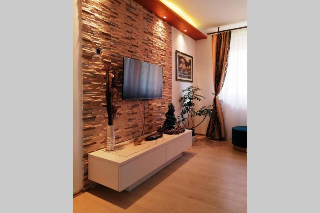 Oasis Felix Apartment Belgrad Exteriör bild